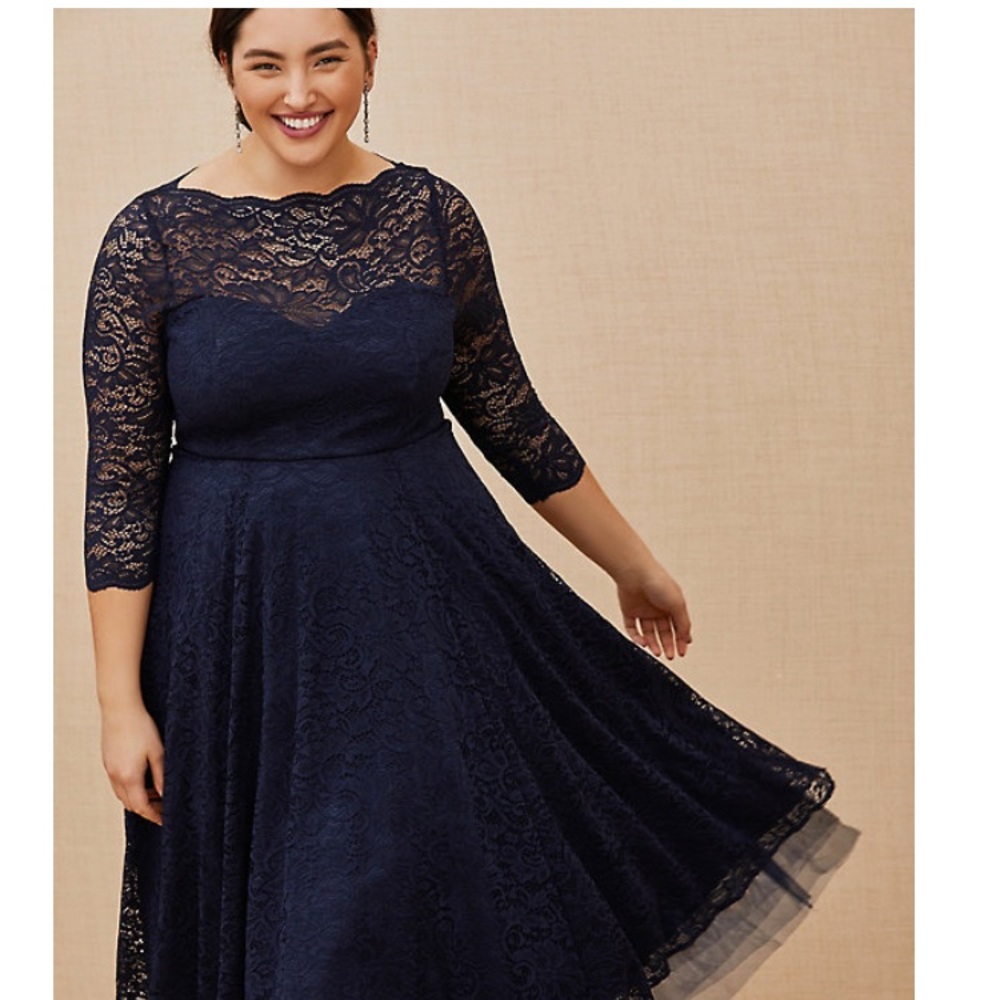 Torrid dress 22 Navy Special Occasion midi lace